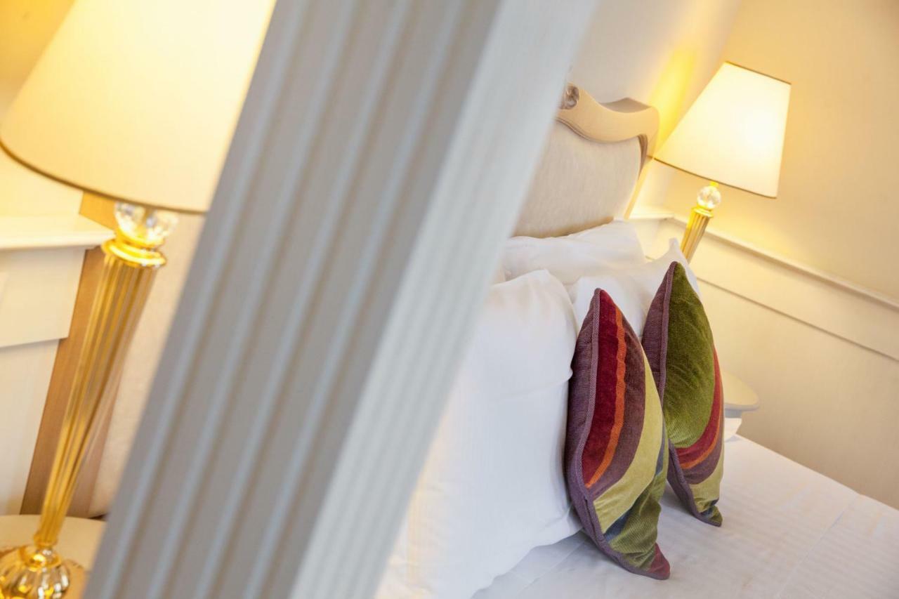Hotel Leon d'Oro Rovereto  Buitenkant foto
