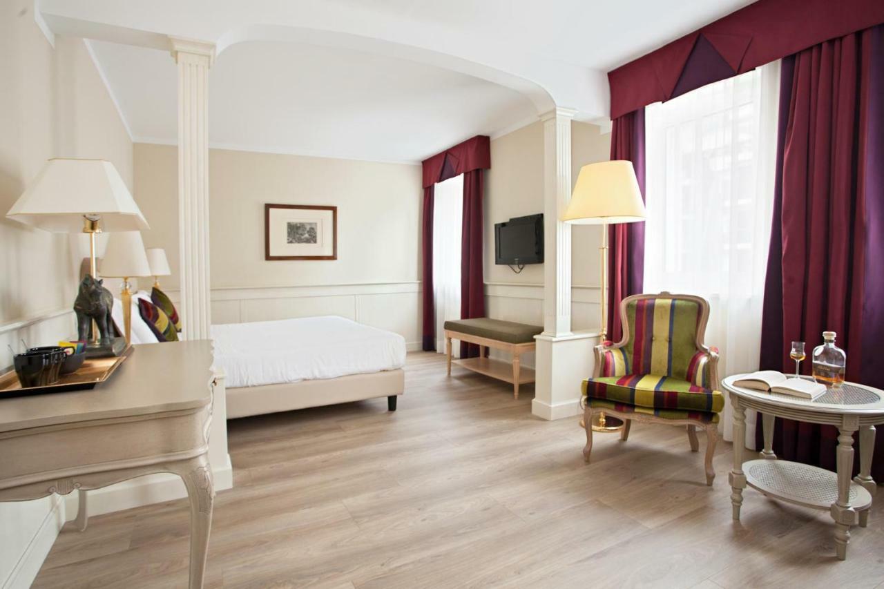 Hotel Leon d'Oro Rovereto  Buitenkant foto