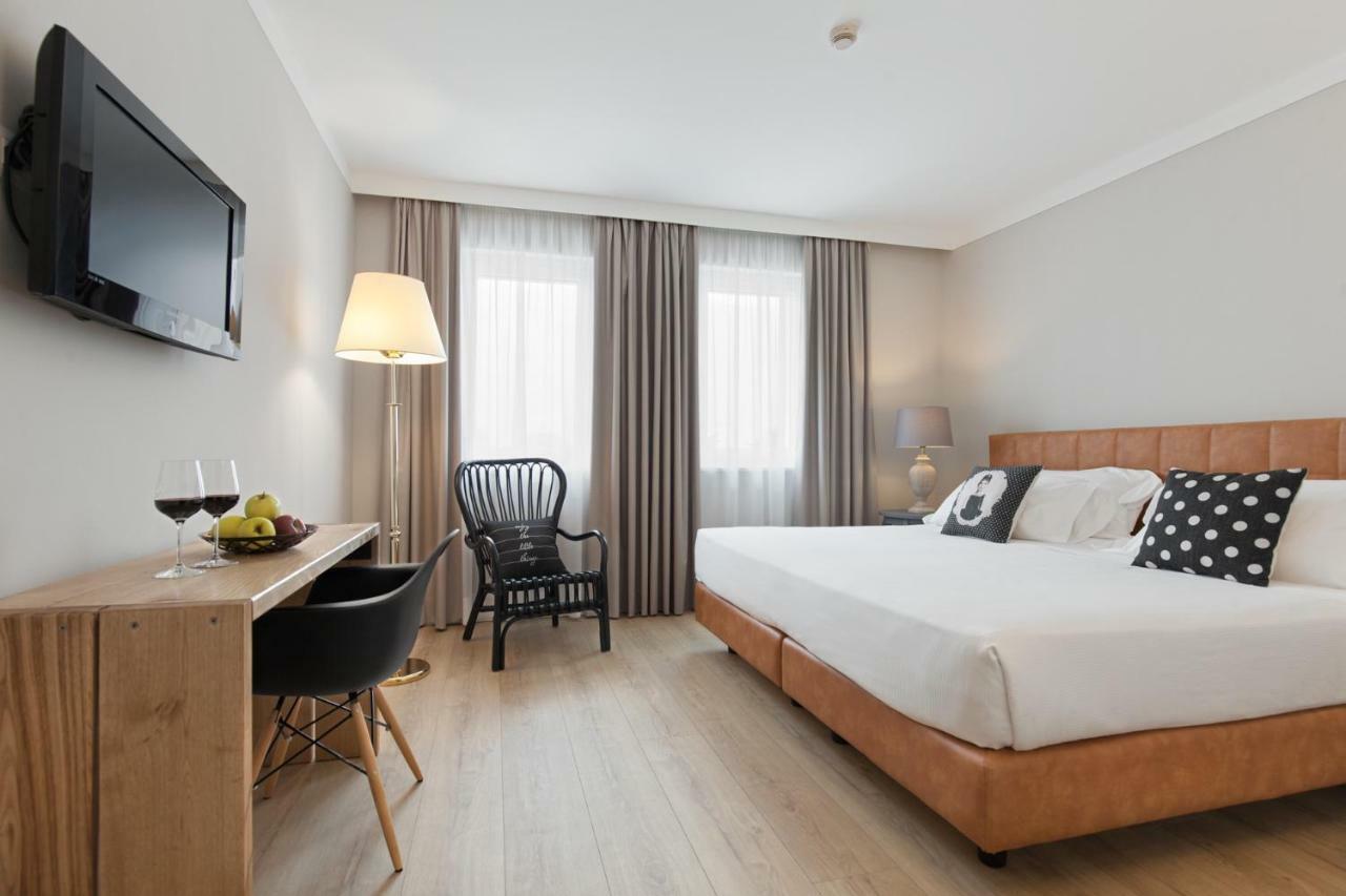 Hotel Leon d'Oro Rovereto  Buitenkant foto