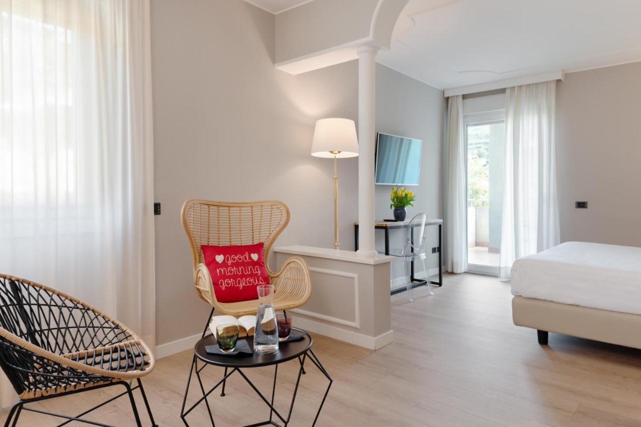 Hotel Leon d'Oro Rovereto  Buitenkant foto